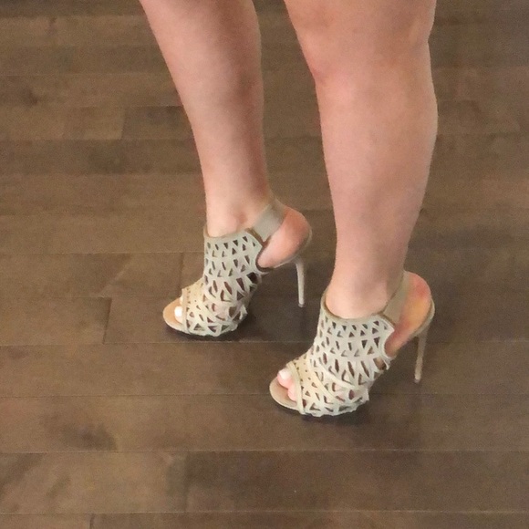 STEVE MADDEN BRATT SUEDE SHOE - Picture 2 of 8